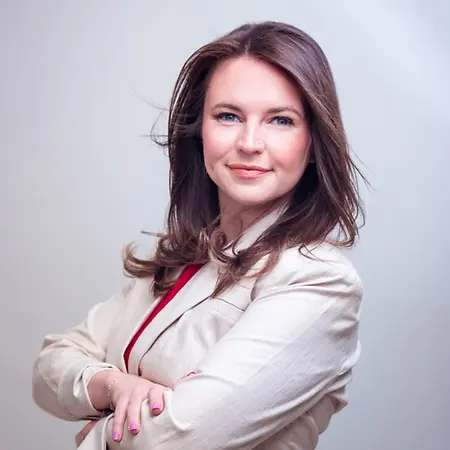 Sarah Cerreto, Registered Nurse on Influential Women