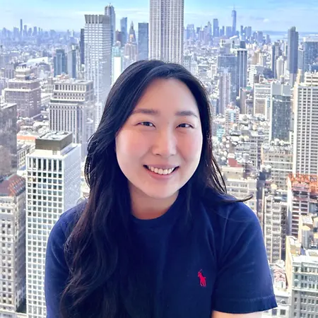 Esther Han, Senior Trading Specialist on Influential Women