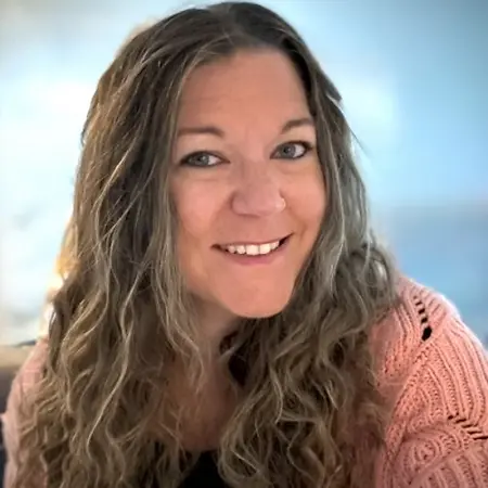 Bobbi Maroney, Senior Executive Assistant on Influential Women