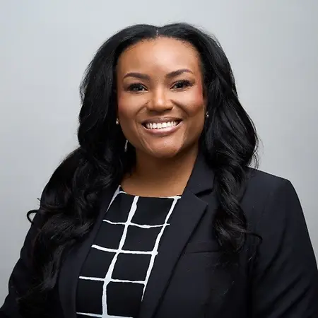 Julissa Hemmings, Program Financial Analyst on Influential Women