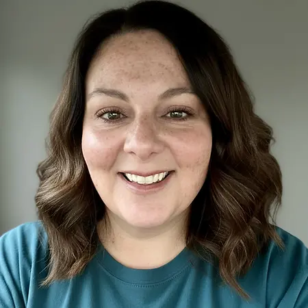 Allie Fiscus, Early Childhood and Independent Author on Influential Women