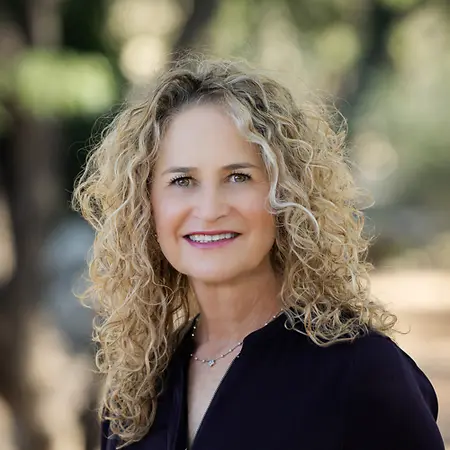 Desi Rosenfield, President on Influential Women