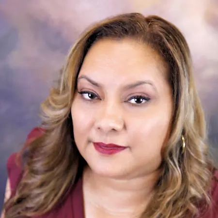 Massiel Mora, Certified Signing Agent/Notary Public on Influential Women