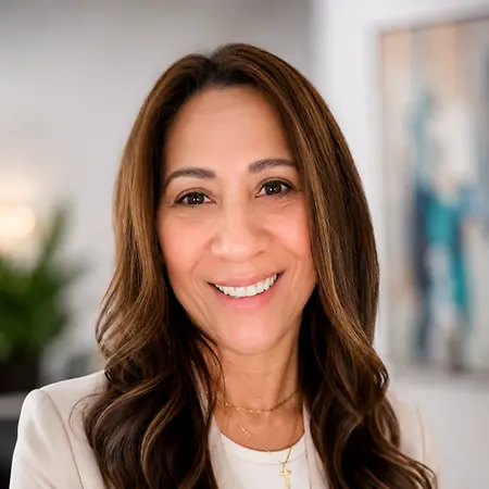 Vania Santana, Director of Financial Services on Influential Women