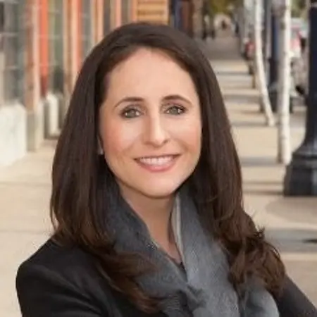 Lauren Alexander, Chief Marketing Officer on Influential Women