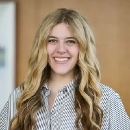 Madison Rall, Senior Customer Manager - Kroger/Albertsons on Influential Women