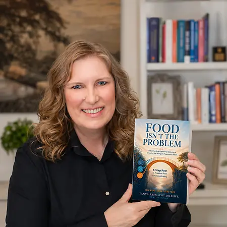 Tanya Fasnacht Jolliffe, RDN, LDN, Owner and Provider | Registered Dietitian Nutritionist on Influential Women