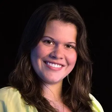 Laura Cantar, Digital Account Executive on Influential Women