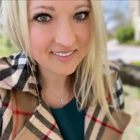 Elizabeth Bray, Digital Design Instructor on Influential Women