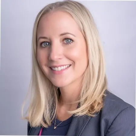 Lisi Hahnenberg, Senior Vice President | Director of Client Services on Influential Women