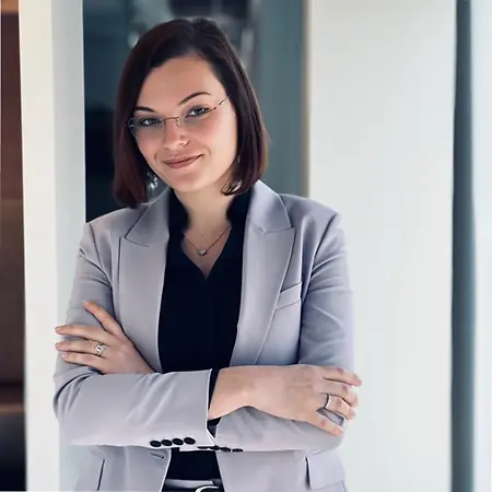 Jennifer SchefczikDiaz, Manager, Top End Vehicle Business Development on Influential Women
