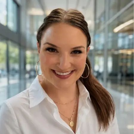 Lauren Stewart, Sr. Manager Employee Relations & HR Business Partner on Influential Women