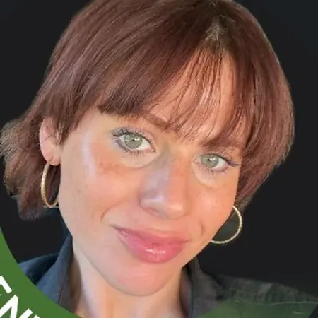 Jasmin Lewis, Office Manager on Influential Women