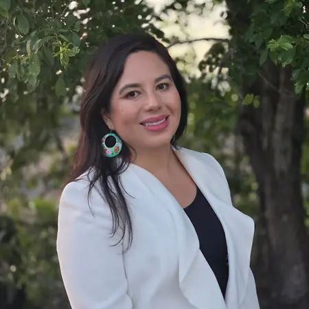 Lilia HUESO, Freelance on Influential Women