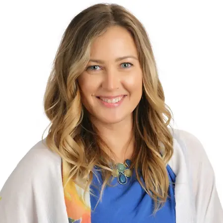 Hannah Waldschmidt, Account Executive on Influential Women