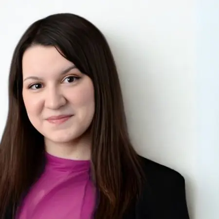 Elaine Tamboia, Marketing and Digital Content Manager on Influential Women