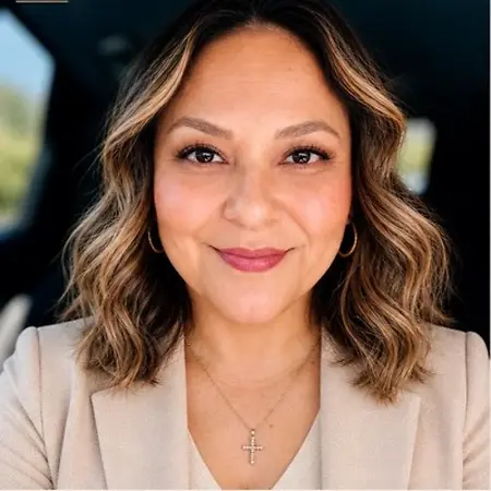 Cynthia Guevara, Sr. Manager Program Transition and Administration on Influential Women