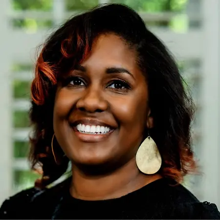 LaShonna Smith, Director of Strategic Expansion on Influential Women