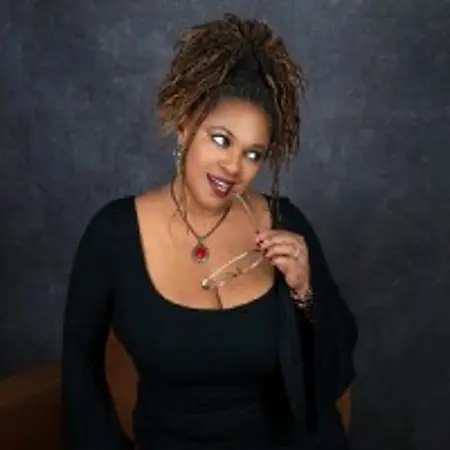 Renee Ventrice, #1 Best Seller Author of POUR Relationship Choices on Influential Women