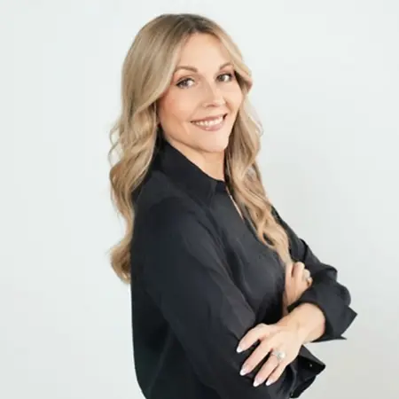 Tammy Feltner, NBC-HWC, Life & Business Coach, Consultant, Holistic Health & Wellness Coach on Influential Women