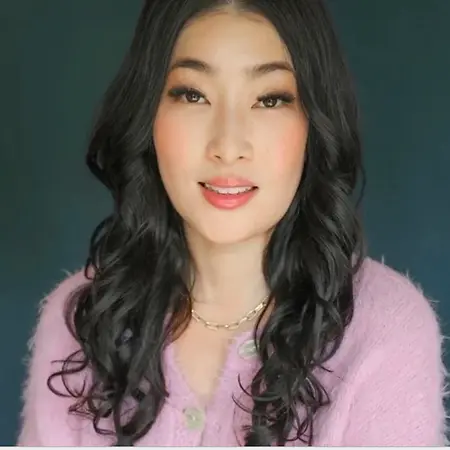 Christine Oh, Ph.D., Resilience & Wellness Consultant | Teaching Faculty Professor on Influential Women