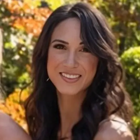 Amanda Figurelli, Owner, Licensed Clinical Social Worker on Influential Women