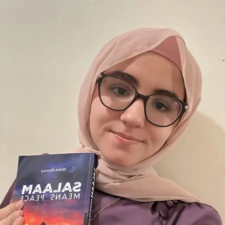 Malak Abaroui, Author on Influential Women
