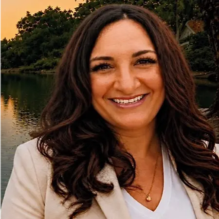 Lena Sazo, Mortgage Advisor / Reverse Mortgage Specialist on Influential Women