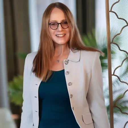 Elizabeth Otovic, Perinatal Sonographer Fetal echocardiographer on Influential Women