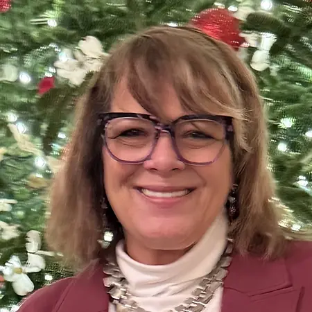 Elise Webb, RN, MSN-Ed, CCM, Nurse Case Manager on Influential Women