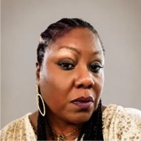 Latasha JonesPhipps, Relationship Manager on Influential Women