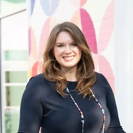 Nicole Cooke, Communications Manager, Global Supply Chain on Influential Women
