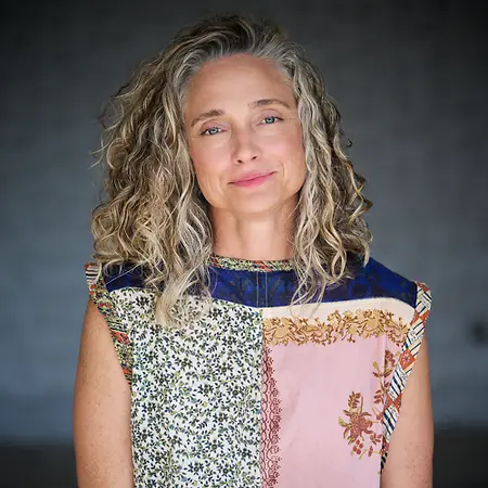 Jennifer Fritschy Seine, Licensed Acupuncturist | Functional Medicine Specialist | Author | Speaker | Co-Founder on Influential Women