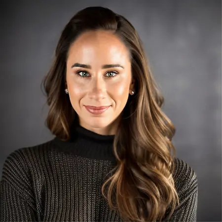 Samantha Segall, Head of Federal Strategy & External Affairs on Influential Women