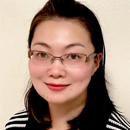 Jiahui Yan, Head of Global Delivery CX BI, Senior Manager, Business Intelligence on Influential Women
