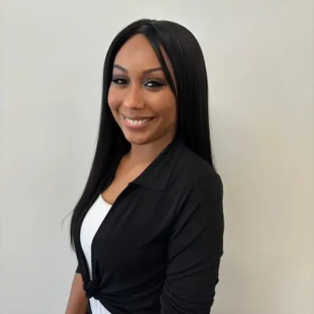 Shani Ely, Collateral Analyst | Risk Analyst on Influential Women