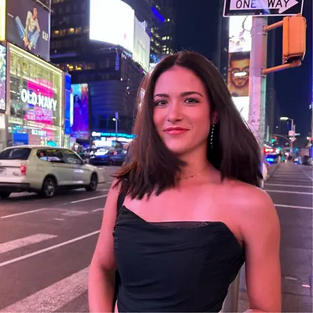 Amelia Hanks, Business Account Expert on Influential Women
