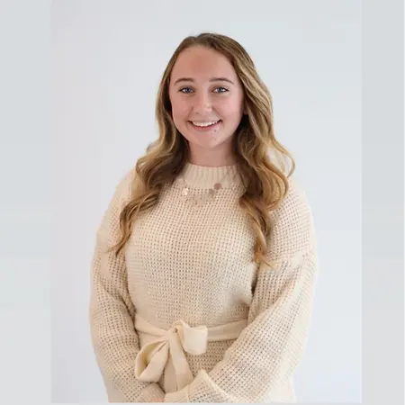 Lynsey Roth, Corporate Accounting Analyst on Influential Women