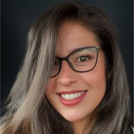Verushka Adrianzen- Perez, Bilingual Customer Service Representative on Influential Women