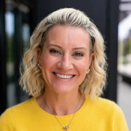 Debbie McIntyre, Sr. Director Chief of Staff to the Chief People Officer on Influential Women