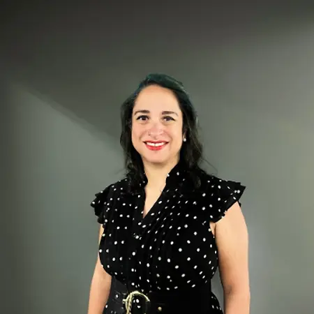 Ivette Laracuente-Cuevas, Immigration Client Advocate / Author on Influential Women