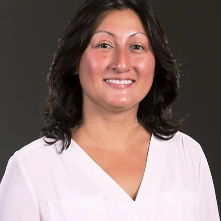 Jessica Nicole Gardiner, Fine Jewelry Supervisor on Influential Women