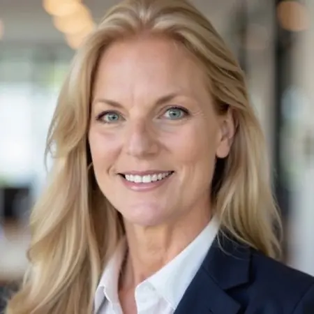 Tracy Hartley, Commercial and Residential Real Estate Agent on Influential Women
