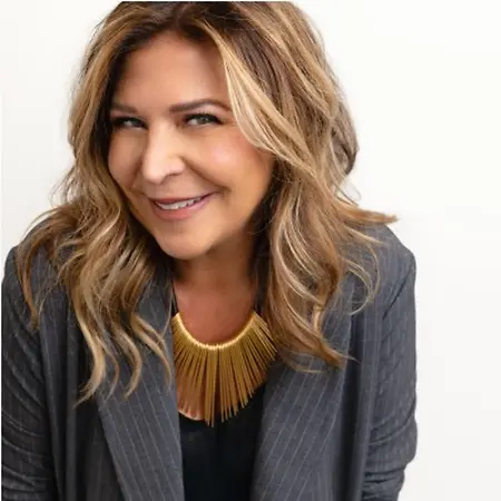 Cari Jacobs Crovetto, Founder & Principal | Leadership Coach & Advisor, Facilitator & Fractional CMO on Influential Women