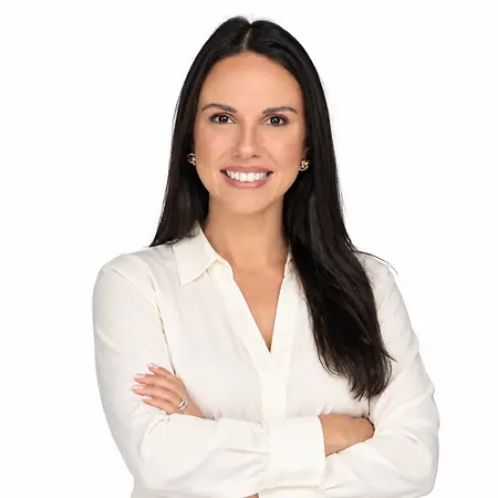 Yasmine Meneses, RD, Manager of Consultant Relations & US Dietitian Lead on Influential Women