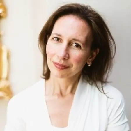 Grazia Russo- Lassner, Sr. Delivery Consultant - Natural Language AI Services, Amazon Connect Center of Excellence on Influential Women