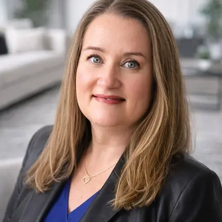Renee De Haan, Financial Services Staff Manager on Influential Women