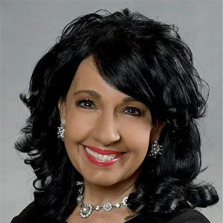 Alissa Quinn, Author on Influential Women