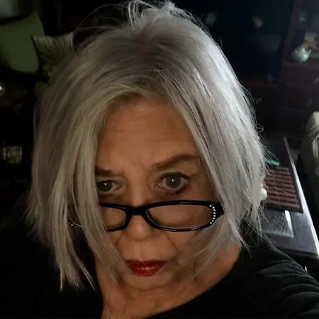 Wendy Ann  De Rycke, Vice President Las Vegas Artist Guild on Influential Women