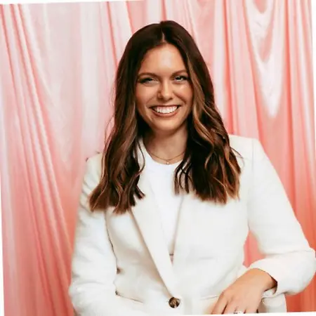 Victoria Davis, Account Executive on Influential Women